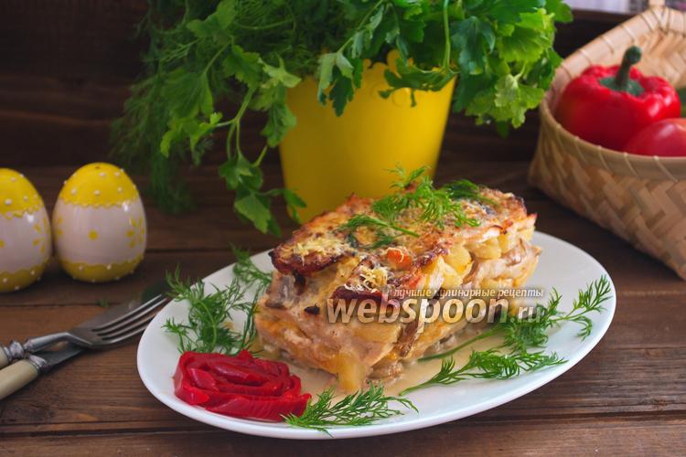 Фото Мясной торт с ананасами и грибами