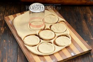 Печеные пирожки с картошкой (простой рецепт дрожжевого теста без весов и мерного стакана)