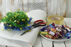 Новогодний МК: как сделать елку из конфет?