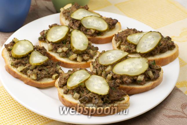 Фото Бутерброды с куриной печенью