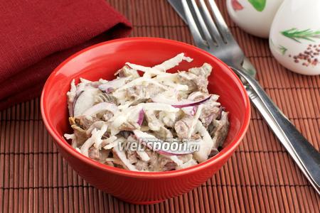 Фото рецепта Салат с говядиной и редькой