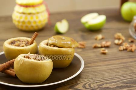Фото рецепта Запечённые яблоки с мёдом