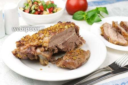 Фото рецепта Запечённое индюшиное бедро