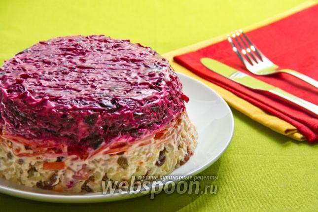 Фото Овощной салат с черносливом