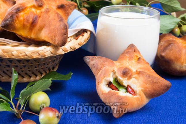 Фото Булочки с помидором, перцем и сыром