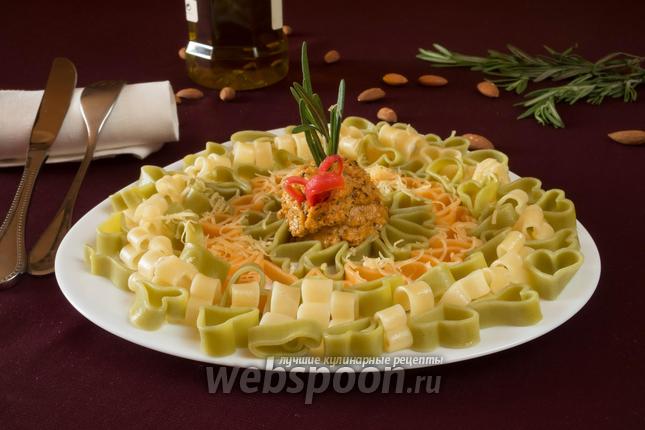 Фото Паста с соусом из розмарина