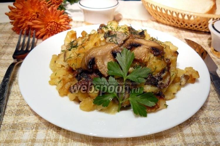 Фото Жареная картошка с грибами и сливками