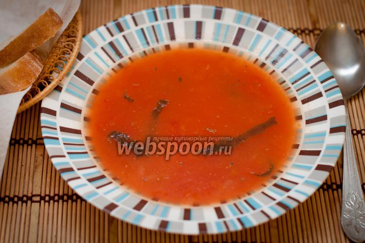 Фото Томатный суп на курином бульоне