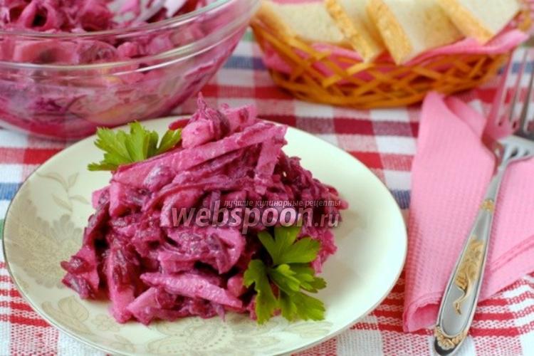 Фото Яблочно-свекольный салат с хреном и корицей