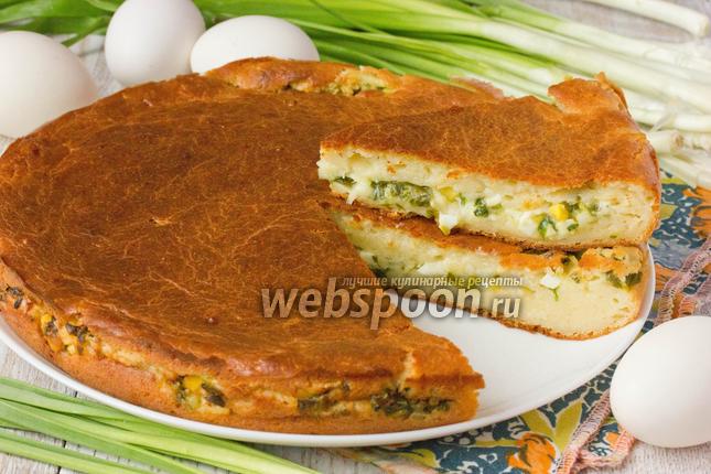 Фото Заливной пирог с зелёным луком и яйцом