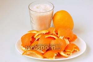 Для приготовления варенья из апельсиновых корок нам понадобится сахар, лимон, апельсиновые корки.