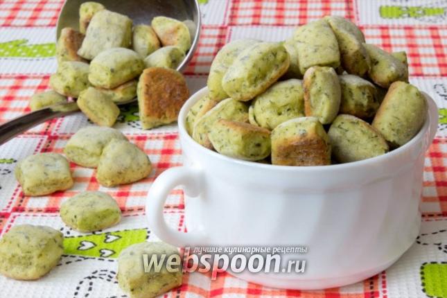 Фото Сухарики с петрушкой и укропом