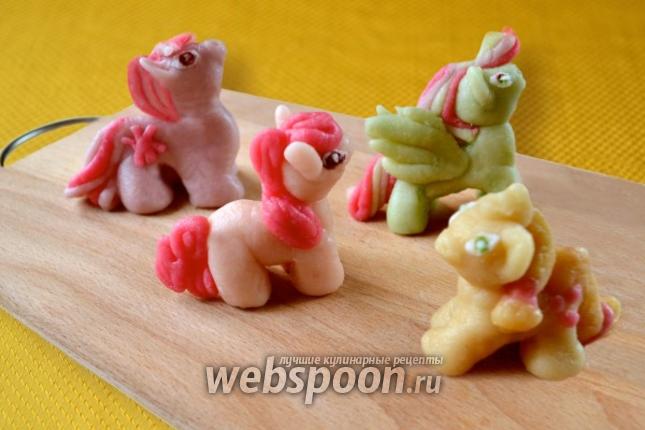 Фото Фигурки из марципана