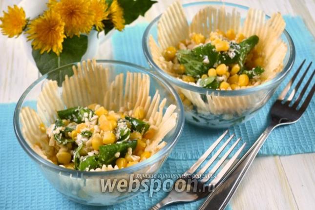 Фото Салат с корном, кукурузой и яблоком