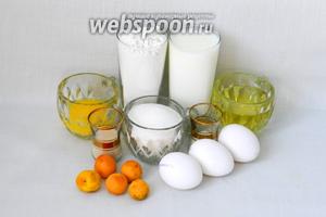 Для приготовления сдобных пирогов возьмём муку, кефир, дрожжи, яйца, сахар, подсолнечное масло, растопленное сливочное масло, ванилин, соль, абрикосы для начинки.