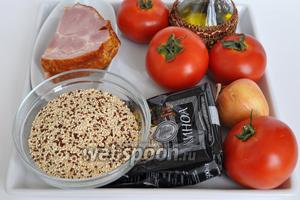 Для приготовления закуски понадобится: помидоры, киноа, бекон, лук, масло растительное, вода или бульон, приправы.