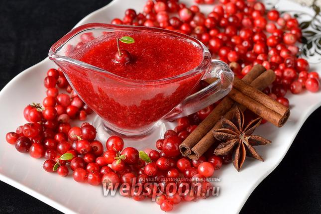 Фото Брусничный соус к мясу