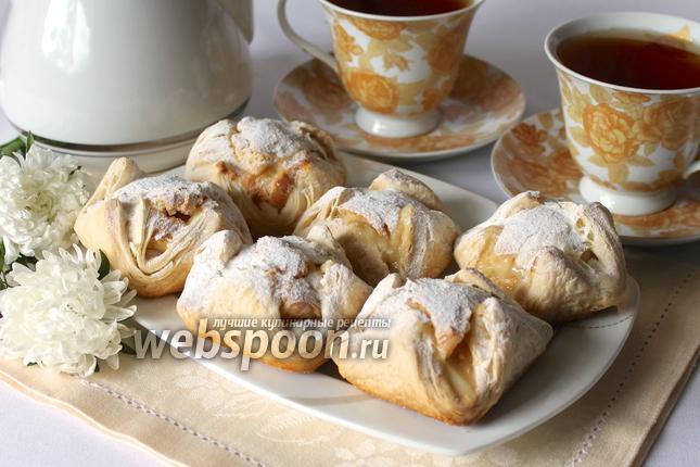 Фото Слоённые пирожные с кремом