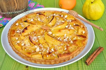 Фото рецепта Пирог из айвы