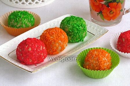 Фото рецепта Вафельные шарики в кокосовой стружке