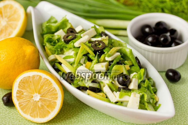 Фото «Зелёный» салат с авокадо и брынзой