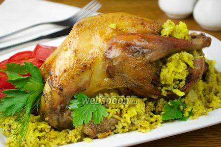 Фото рецепта Курица фаршированная пряным рисом и шпинатом
