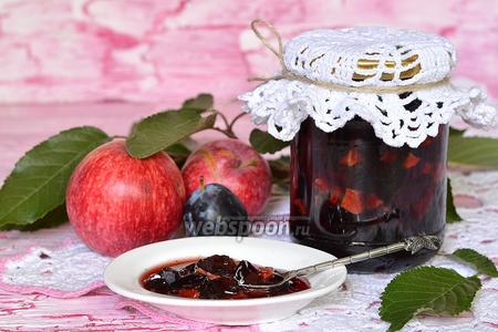 Фото рецепта Варенье из яблок и слив