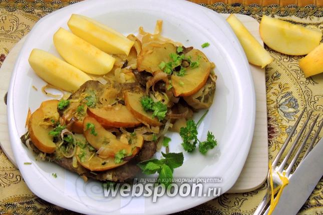 Фото Мясо с яблоками в духовке