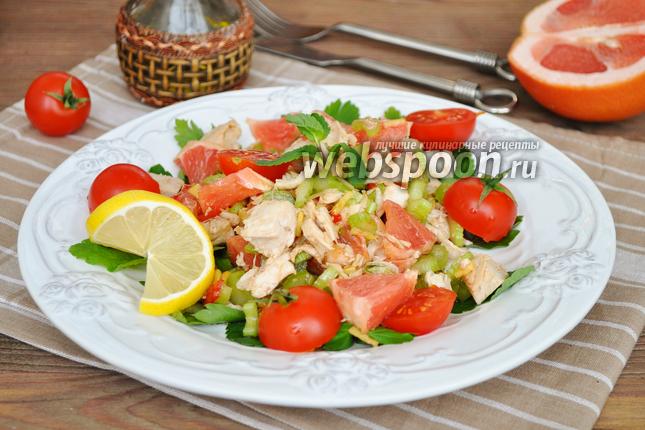 Фото Тайский салат с курицей и грейпфрутом