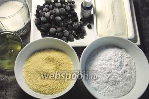 Для приготовления macarons нам понадобится мука миндальная, сахарная пудра, белок (36 грамм), пищевой краситель, чёрная смородина (у меня замороженная), сливочный сыр и сахар.