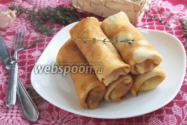Фото Блинчики с капустой и копчёной грудинкой