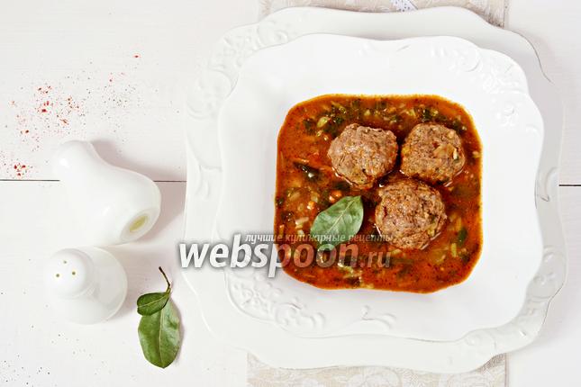 Фото Суп с мясными фрикадельками, нутом и шпинатом