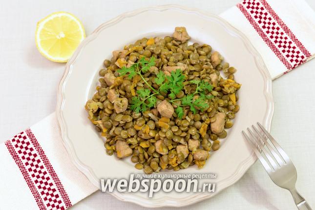 Фото Чечевица с куриной грудкой и овощами