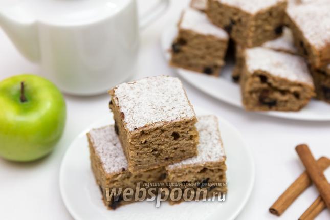 Фото Цельнозерновой пирог с яблоком, корицей и вяленой черникой