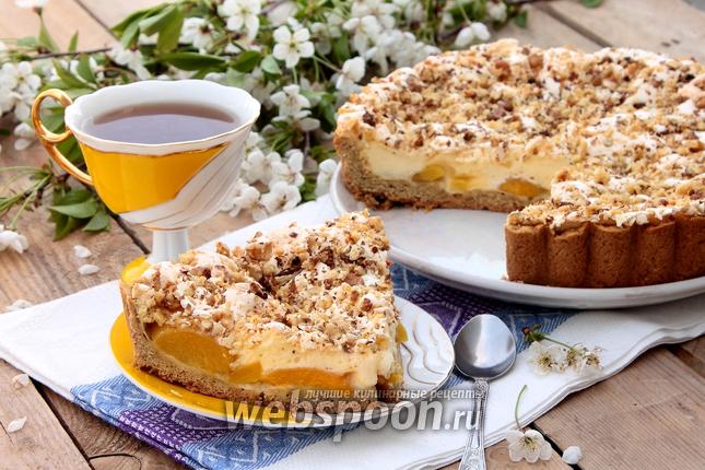 Фото Пирог с пудинговой заливкой и орехами