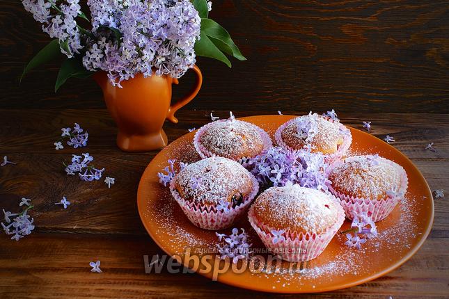 Фото Кексы со смородиной и сыром Филадельфия