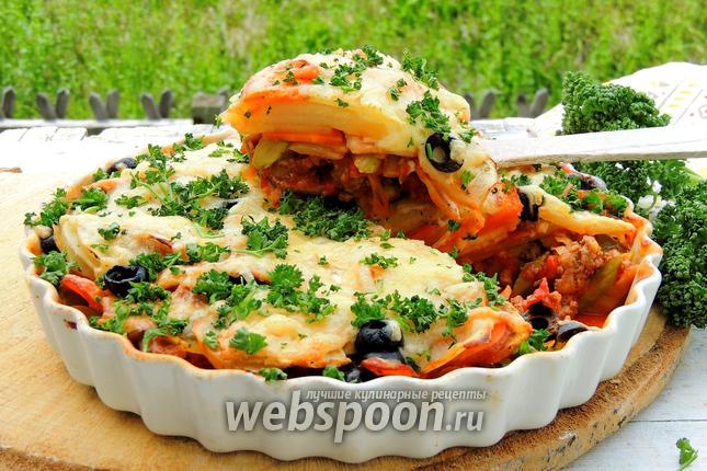 Фото Мясной пай со спаржей