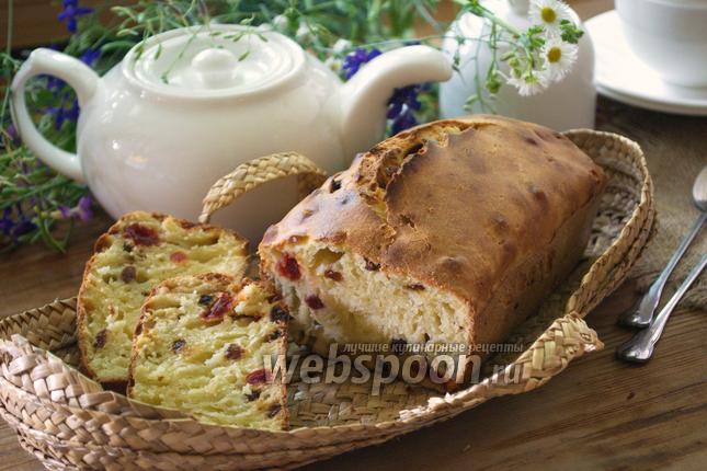 Фото Кекс на кефире с изюмом и сушёной вишней