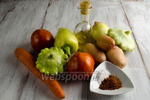 Чтобы приготовить рагу, нужно взять: картофель средней величины, морковь, лук, патиссоны, сладкий перец, помидоры, соль, кориандр, перец молотый, масло оливковое, воду.