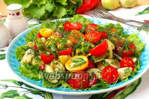 Летний овощной салат с физалисом