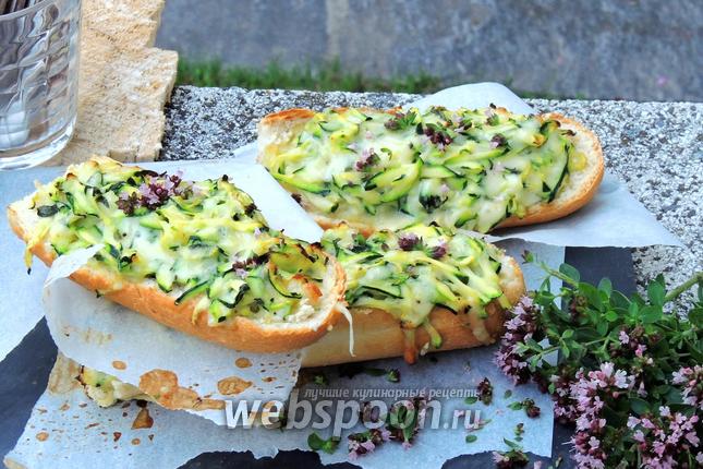 Фото Багет с цукини и сыром