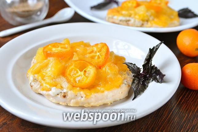 Фото Куриные медальоны с ананасом и кумкватами