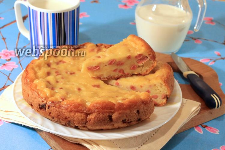 Фото Заливной пирог с сыром и сосисками в мультиварке