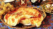 Фото рецепта Хлебная лепёшка с сыром на сковороде
