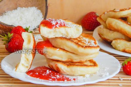 Фото рецепта Кокосовые оладьи на кефире