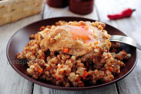 Фото рецепта Курица с гречкой в мультиварке