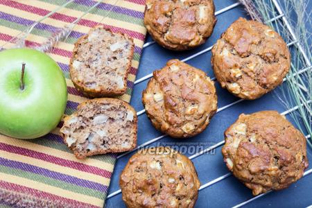 Фото рецепта Кексы из цельнозерновой муки с орехами и яблоком
