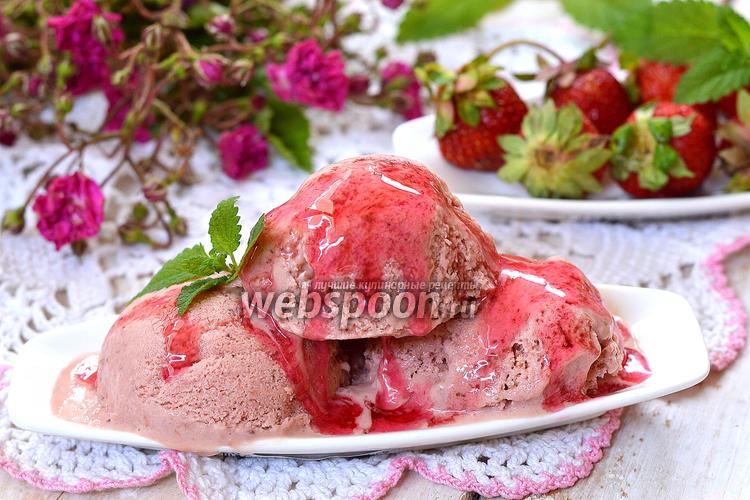 Фото Сливочное клубничное мороженое