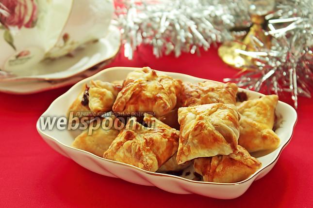 Фото Слойки с бананом и шоколадной пастой