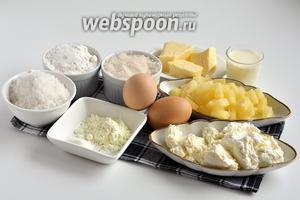 Для работы нам понадобится творог, яйца, сливочное масло, сахар, разрыхлитель, мука, крахмал, ананас консервированный, молоко, кокосовая стружка.